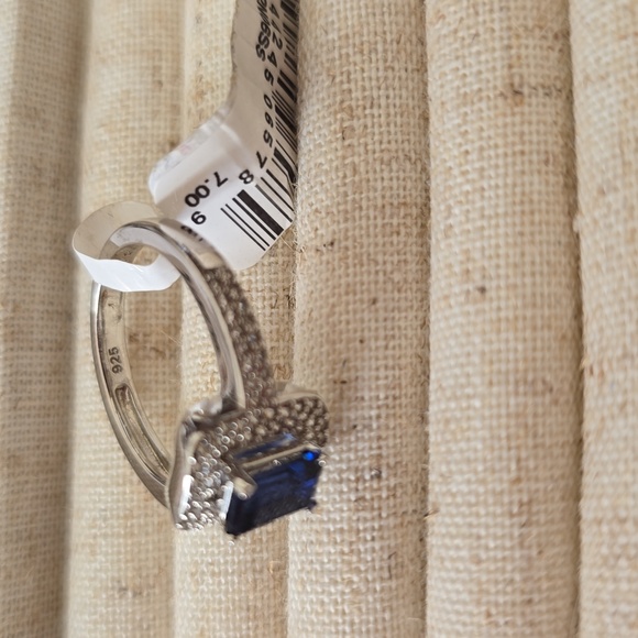 KOHL'S BRAND STERLING SILVER BLUE & WHITE LAB CREATED SAPPHIRE RING SIZE 7 - Picture 9 of 16